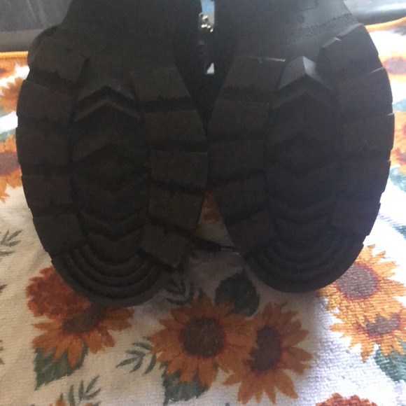 Women's No Boundaries Studded Moto Boots 6.5 W - Picture 2 of 3